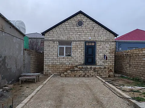 Satılır 3 otaqlı həyət evi 110 m² — Bakı 3 otaq 110.00 m²