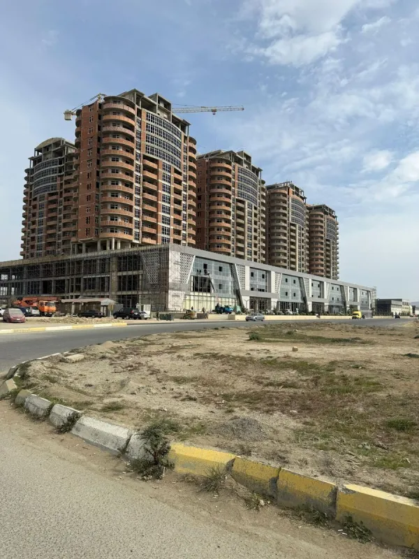 Satılır 2 otaqlı mənzil 78 m²