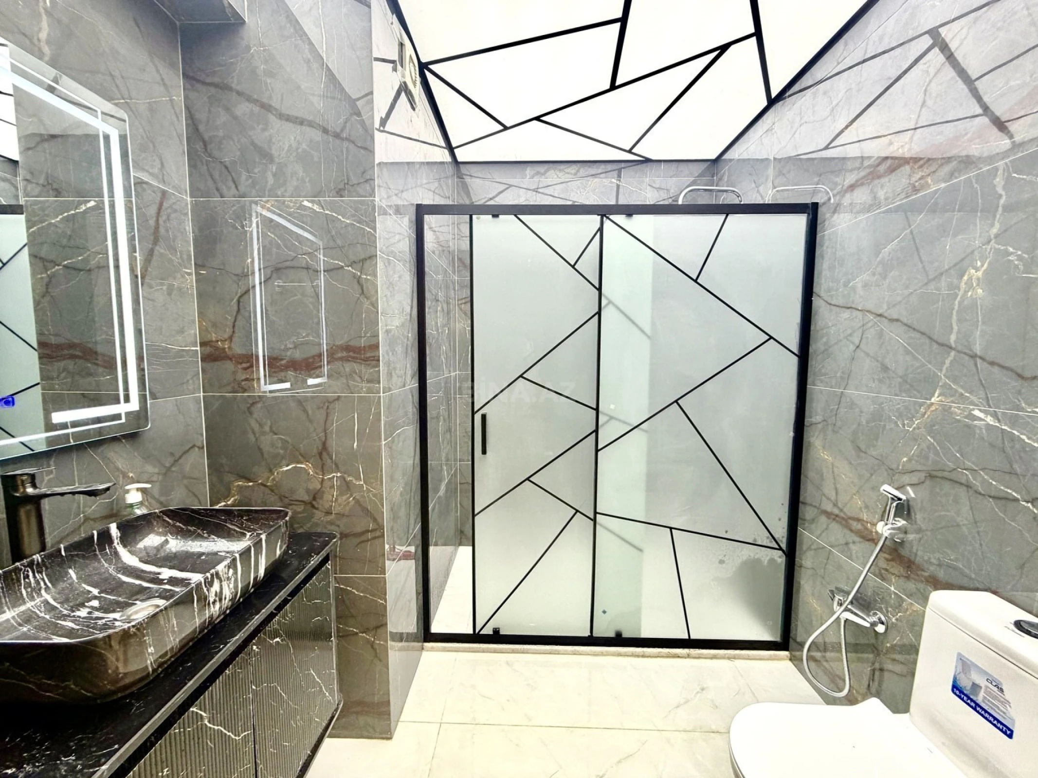 Satılır 3 otaqlı mənzil 74 m²