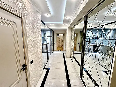 Satılır 3 otaqlı mənzil 74 m²