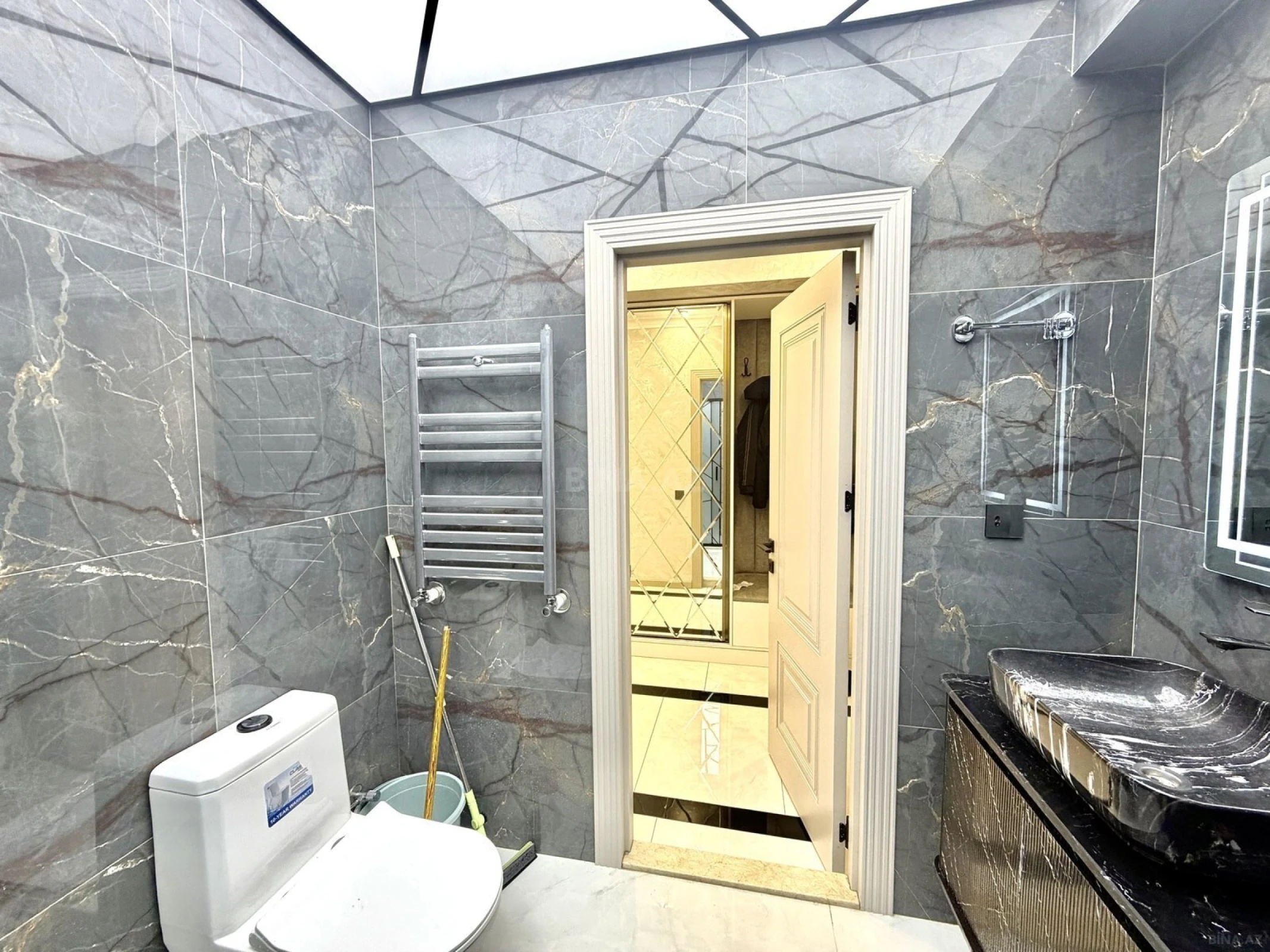 Satılır 3 otaqlı mənzil 74 m²