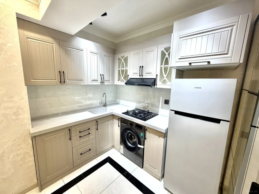 Satılır 3 otaqlı mənzil 74 m²