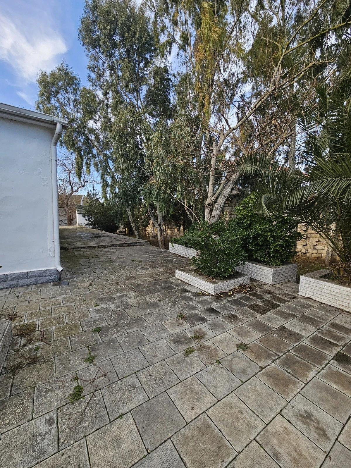 Satılır 4 otaqlı həyət evi 100 m²