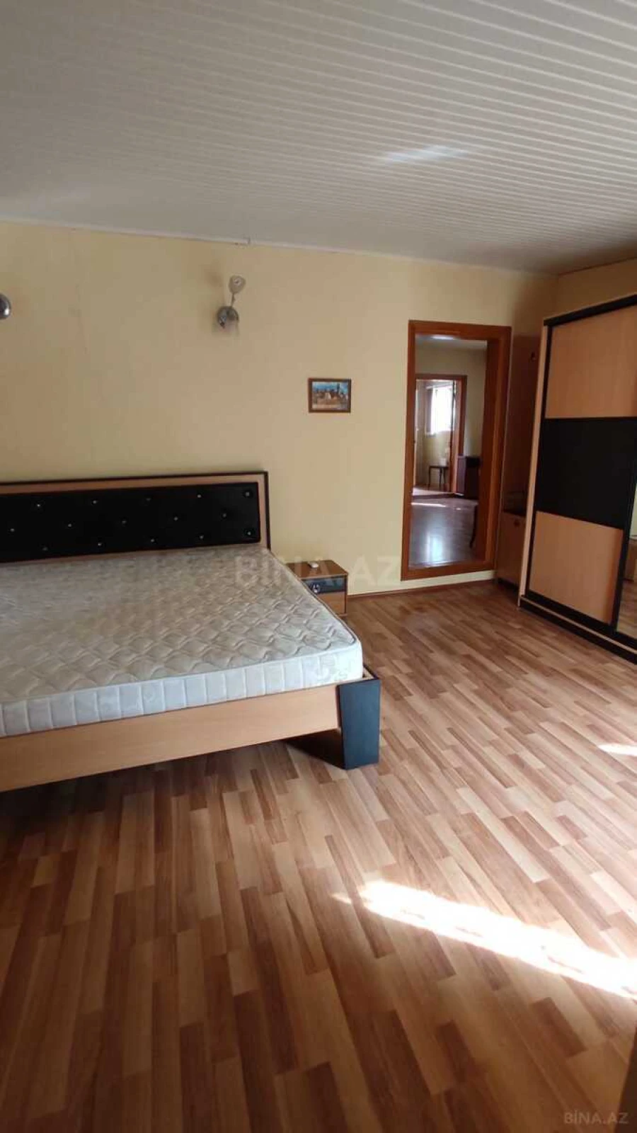 Satılır 4 otaqlı həyət evi 100 m²