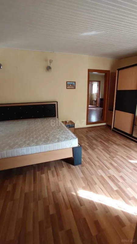 Satılır 4 otaqlı həyət evi 100 m²
