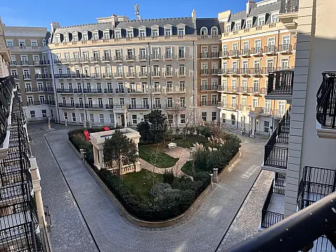 Satılır 3 otaqlı mənzil 92.7 m²