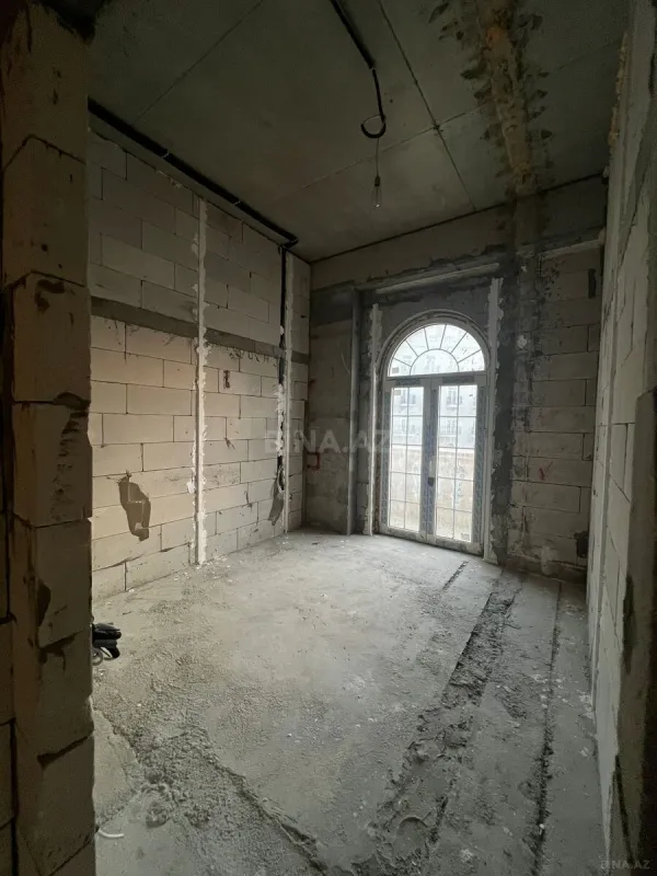 Satılır 3 otaqlı mənzil 92.7 m²