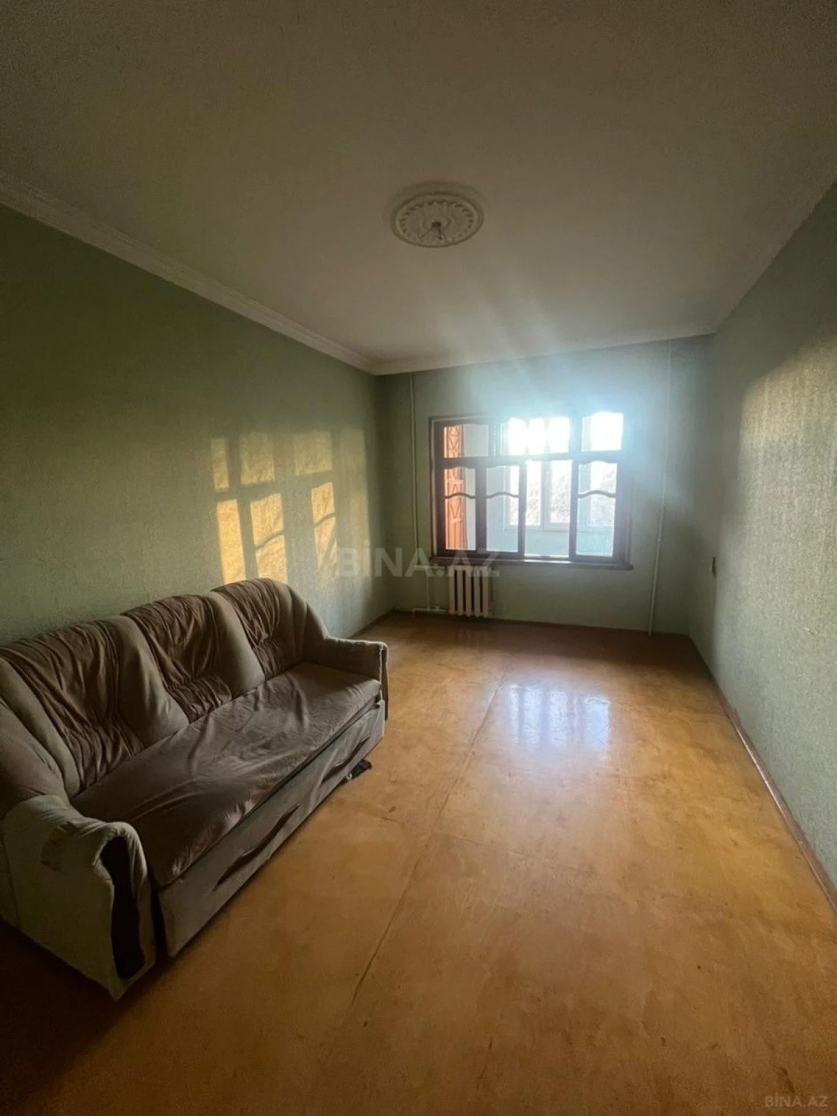 Satılır 5 otaqlı mənzil 120 m²