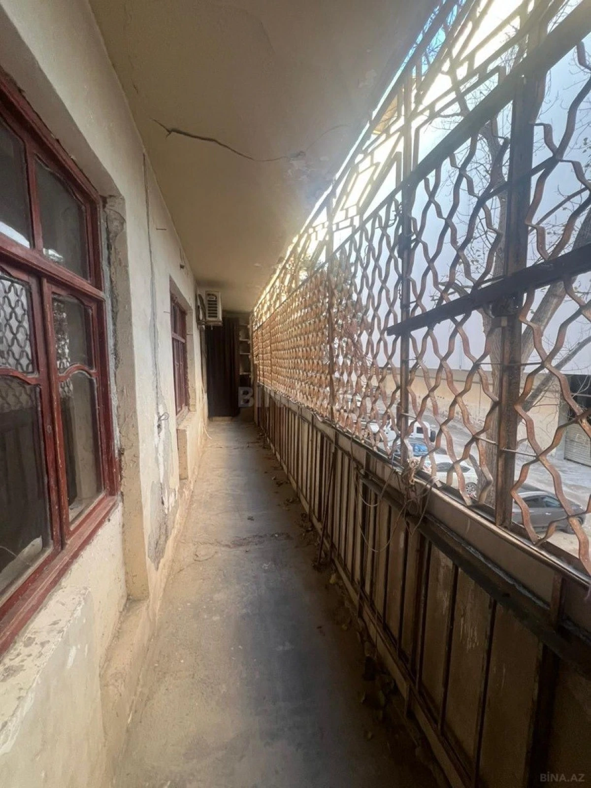 Satılır 5 otaqlı mənzil 120 m²