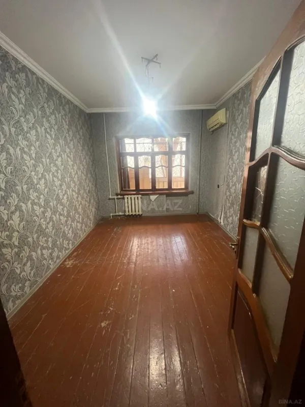 Satılır 5 otaqlı mənzil 120 m²