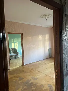 Satılır 5 otaqlı mənzil 120 m²