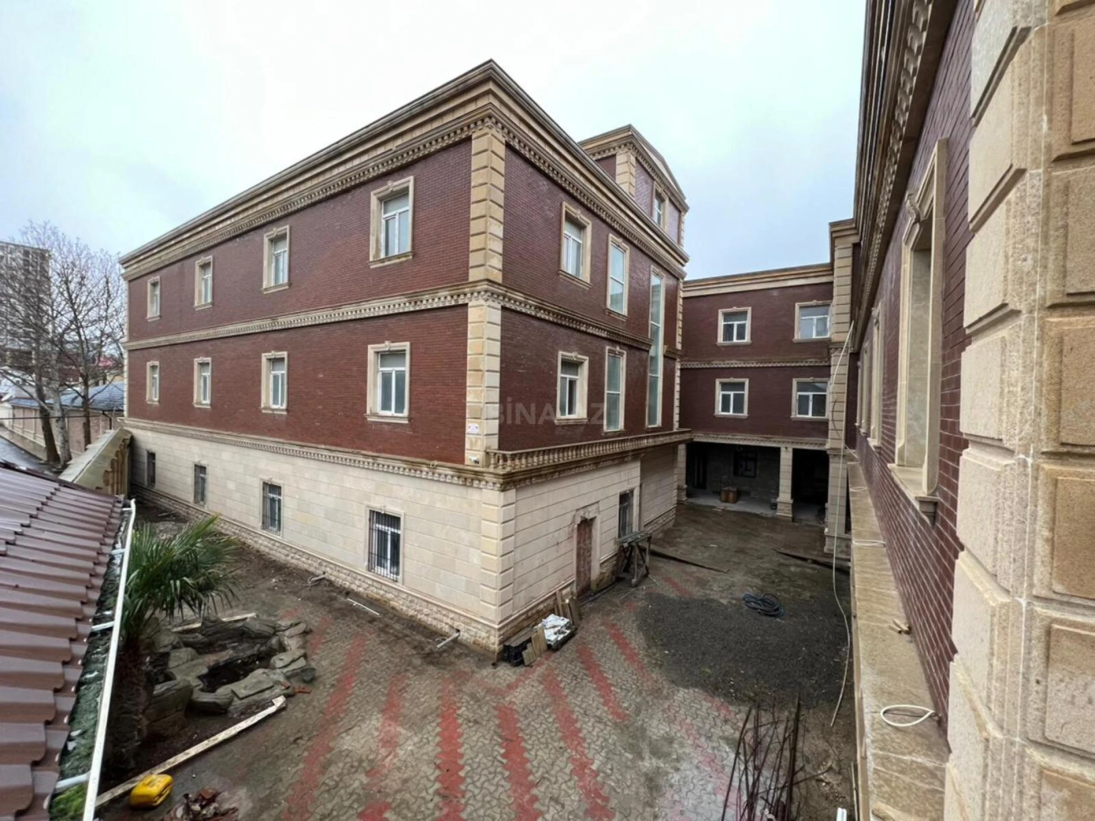 Satılır obyekt 3500 m²