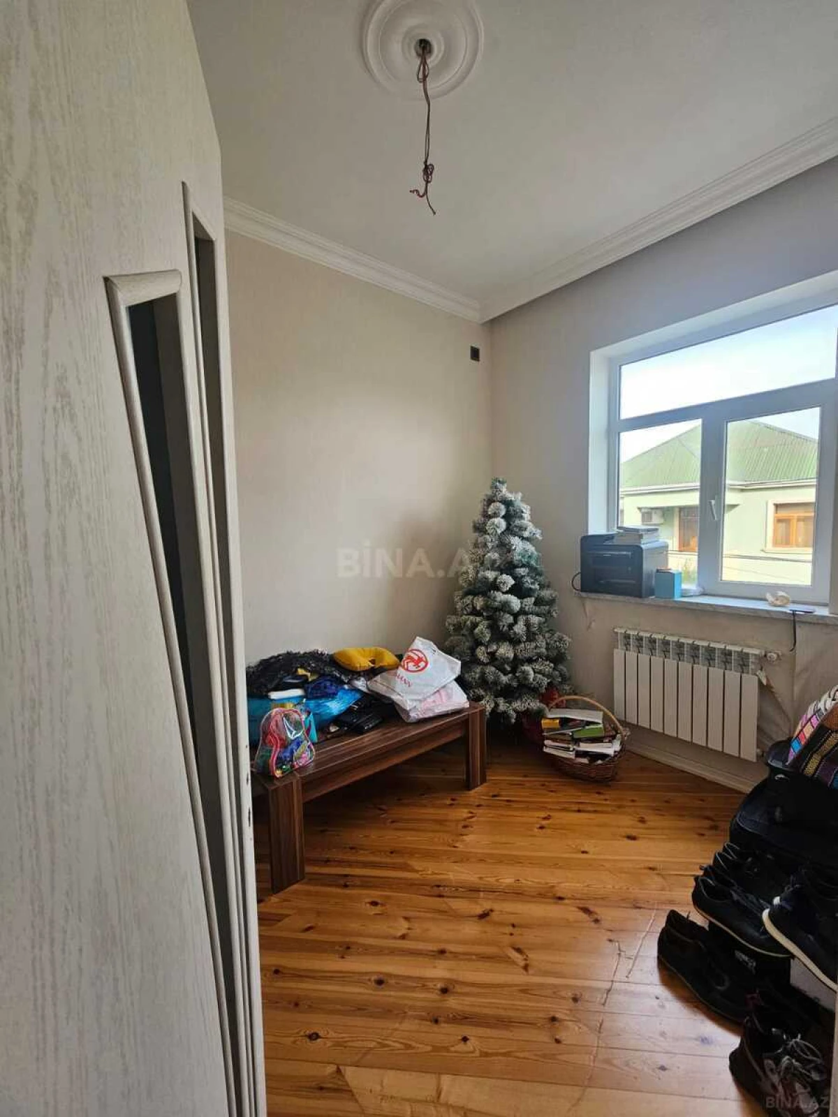 Satılır 6 otaqlı həyət evi 200 m²