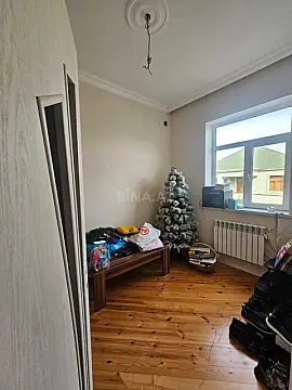 Satılır 6 otaqlı həyət evi 200 m²