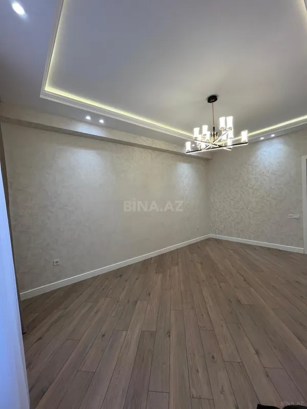Satılır 2 otaqlı mənzil 72 m²