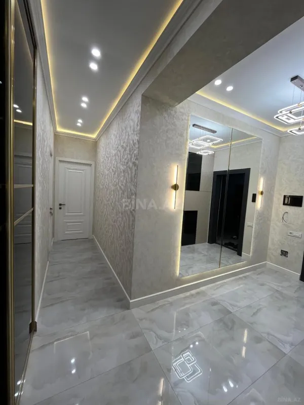 Satılır 2 otaqlı mənzil 72 m²