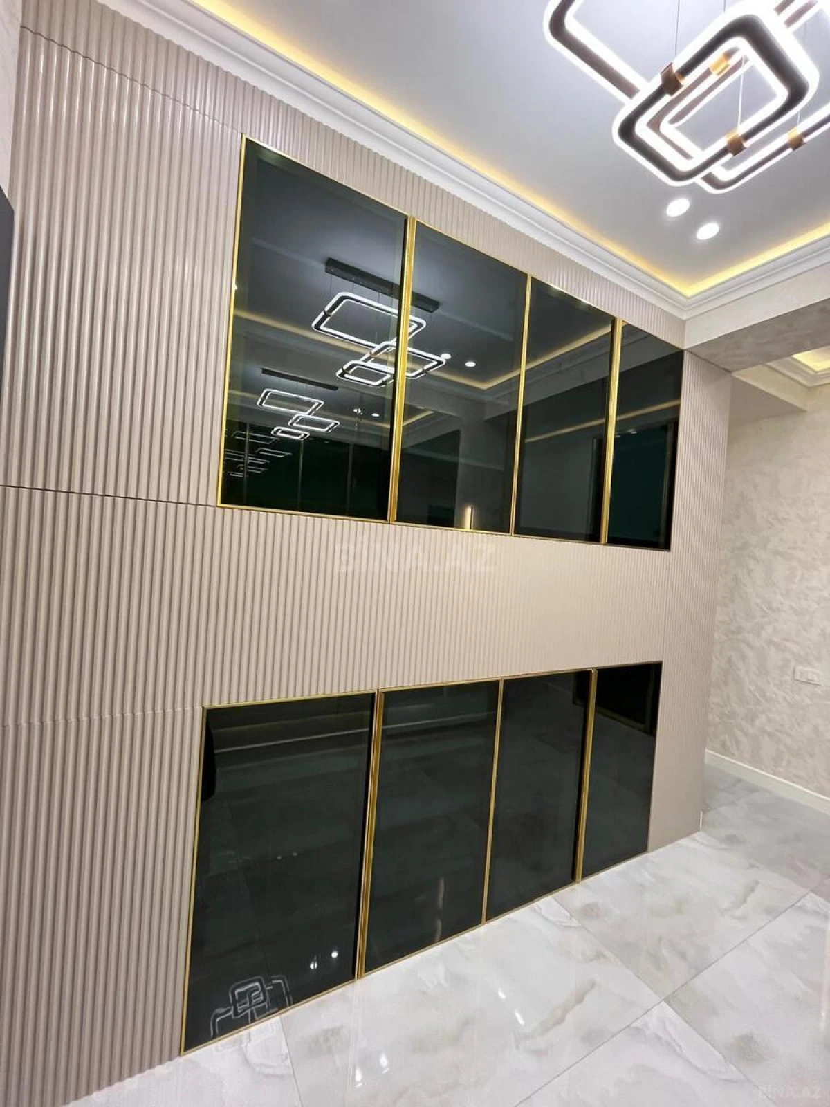 Satılır 2 otaqlı mənzil 72 m²