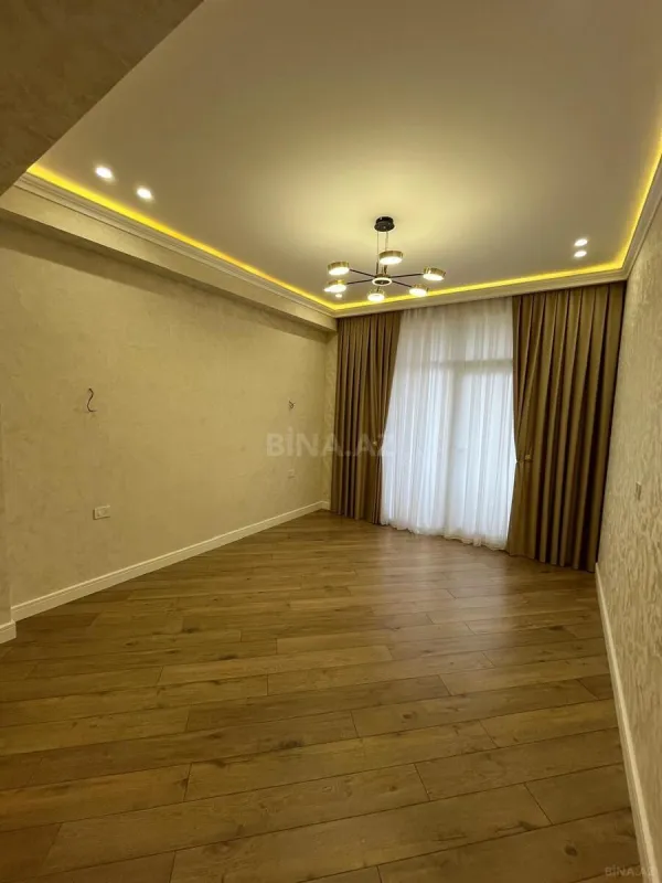 Satılır 2 otaqlı mənzil 72 m²