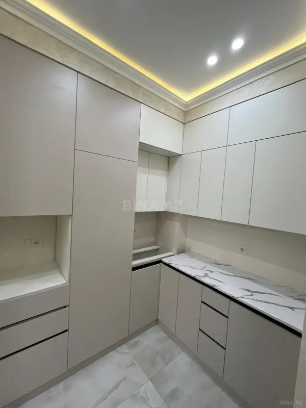 Satılır 2 otaqlı mənzil 72 m²