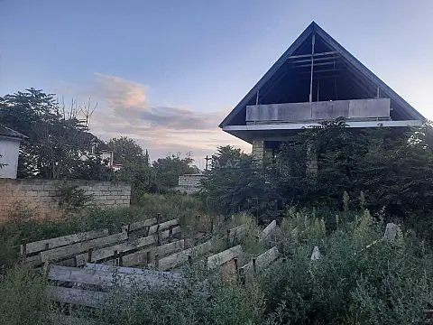 Satılır torpaq sahəsi 10 m²