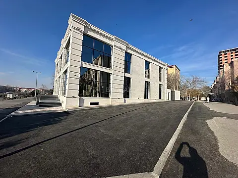 Kirayə verilir obyekt 1500 m²