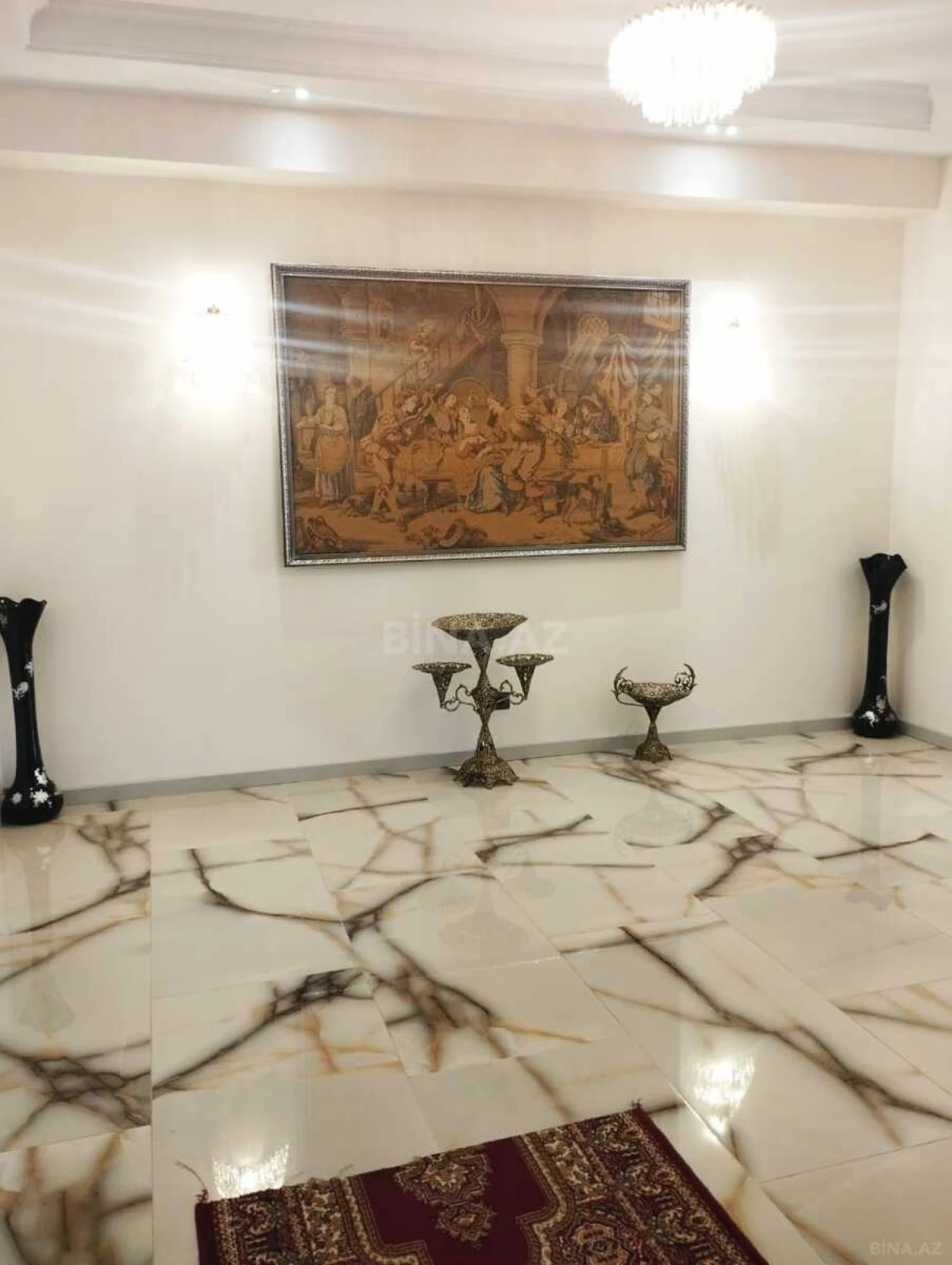 Kirayə verilir 4 otaqlı mənzil 210 m²