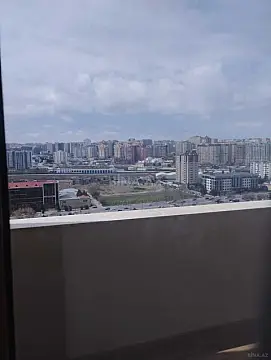 Kirayə verilir 4 otaqlı mənzil 210 m²
