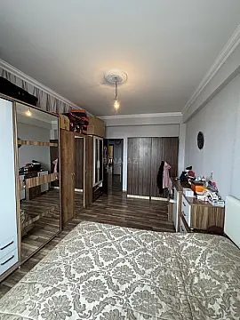 Satılır 3 otaqlı mənzil 107 m²