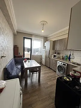Satılır 3 otaqlı mənzil 107 m²