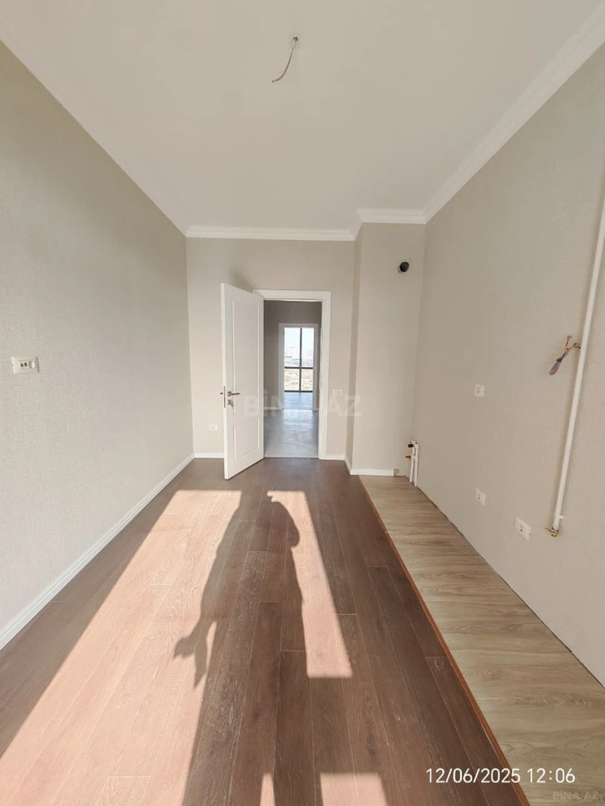 Satılır 3 otaqlı mənzil 110 m²