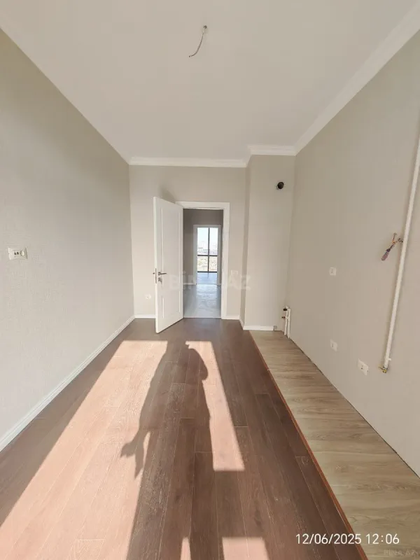Satılır 3 otaqlı mənzil 110 m²