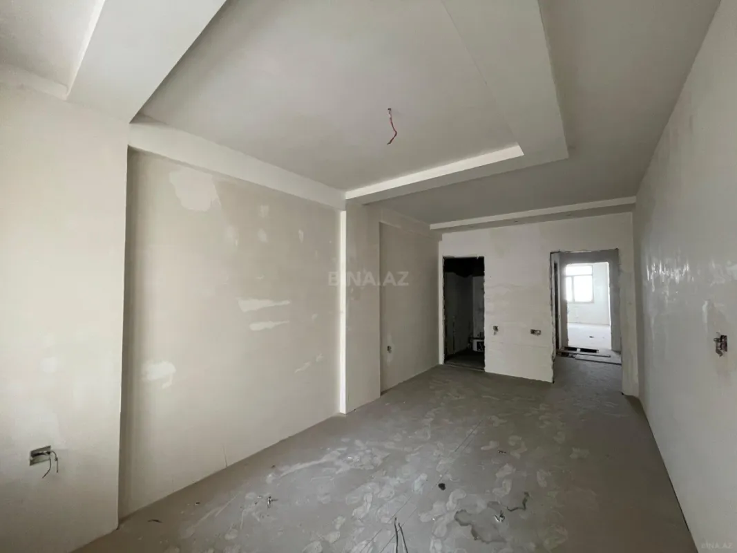 Satılır 4 otaqlı mənzil 170 m²
