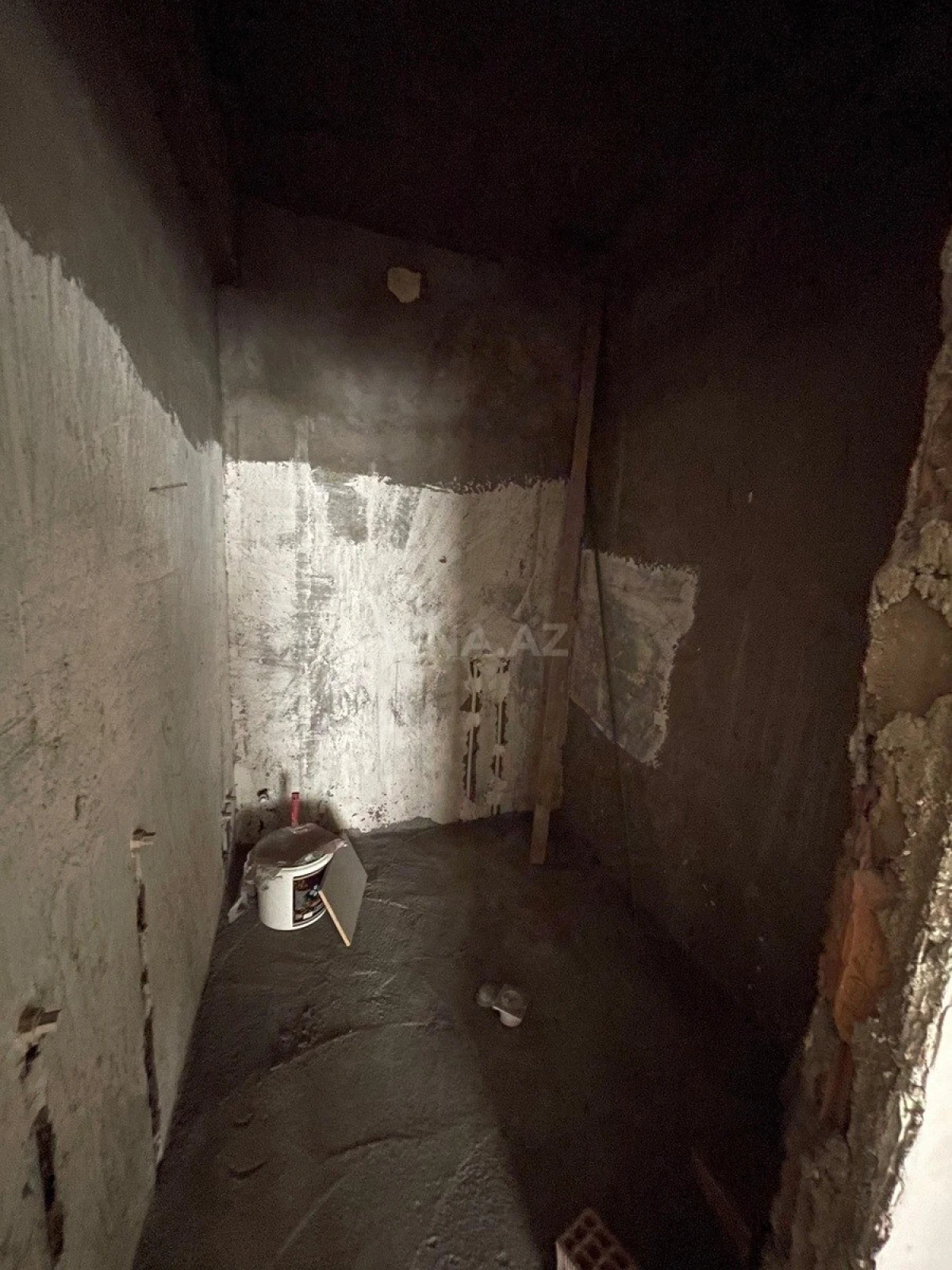 Satılır 4 otaqlı mənzil 170 m²