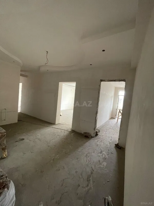 Satılır 4 otaqlı mənzil 170 m²