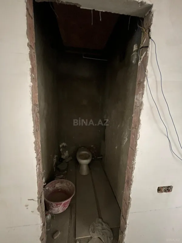 Satılır 4 otaqlı mənzil 170 m²
