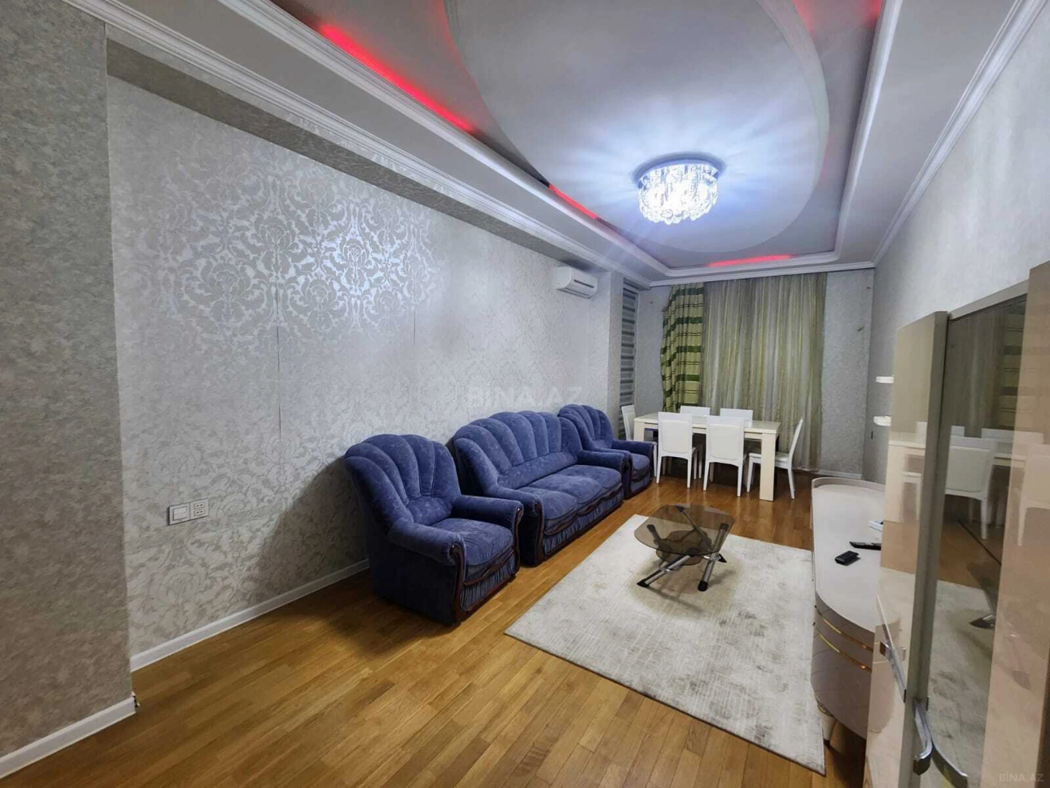 Satılır 3 otaqlı mənzil 118 m²