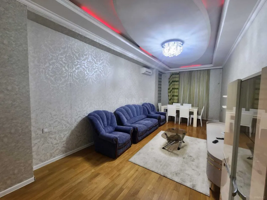 Satılır 3 otaqlı mənzil 118 m²