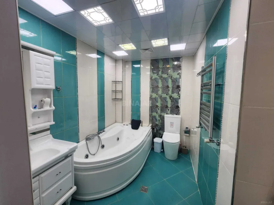 Satılır 3 otaqlı mənzil 118 m²