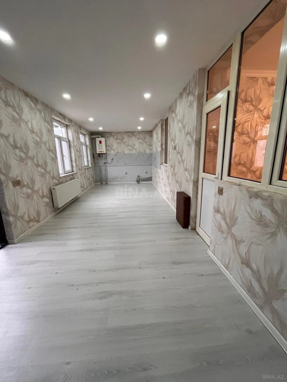 Satılır 3 otaqlı mənzil 40 m²