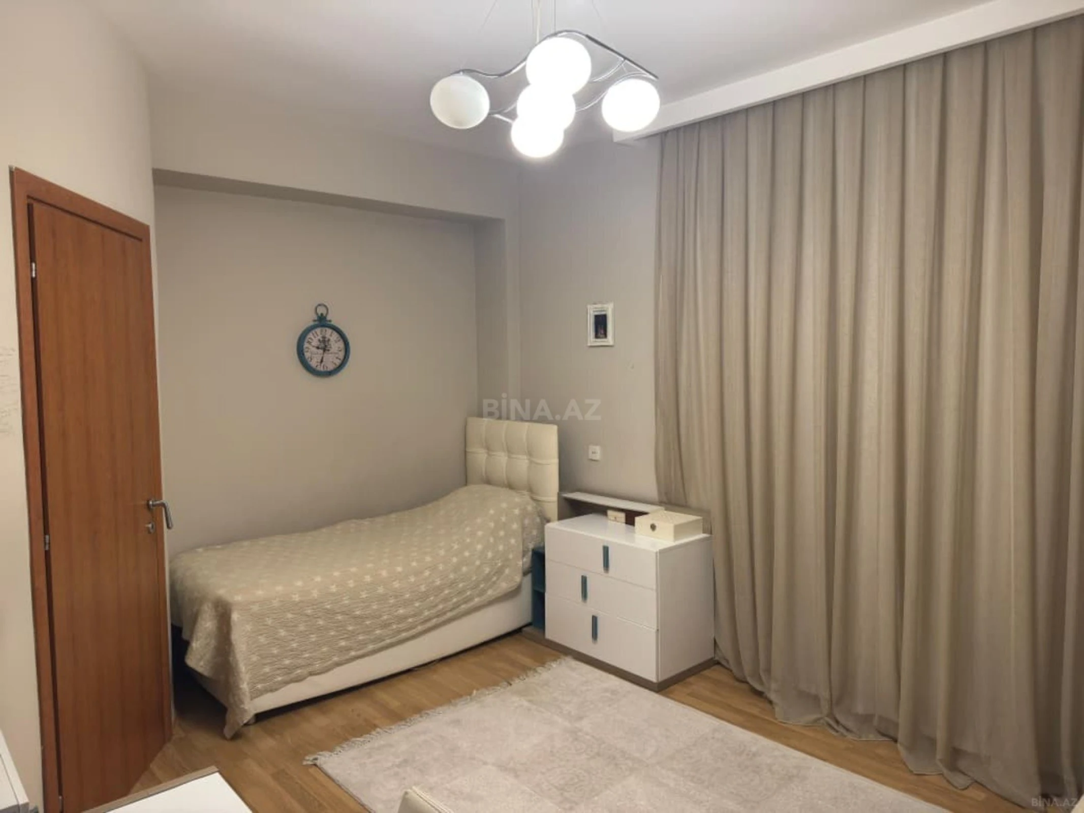 Satılır 3 otaqlı mənzil 115 m²