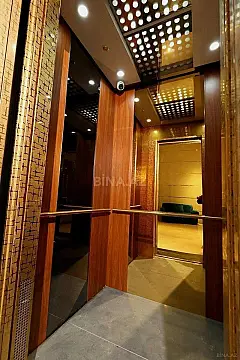 Satılır 5 otaqlı mənzil 267 m²