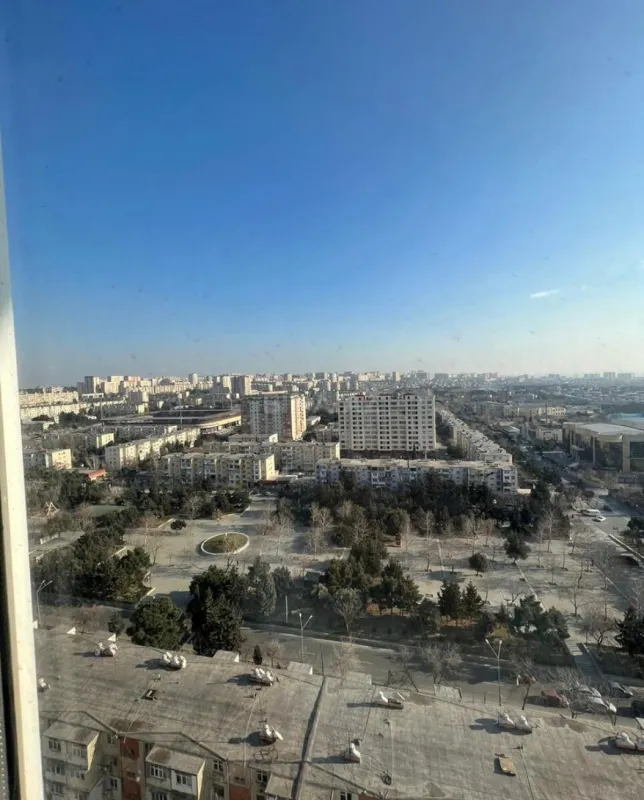 Satılır 3 otaqlı mənzil 156 m²