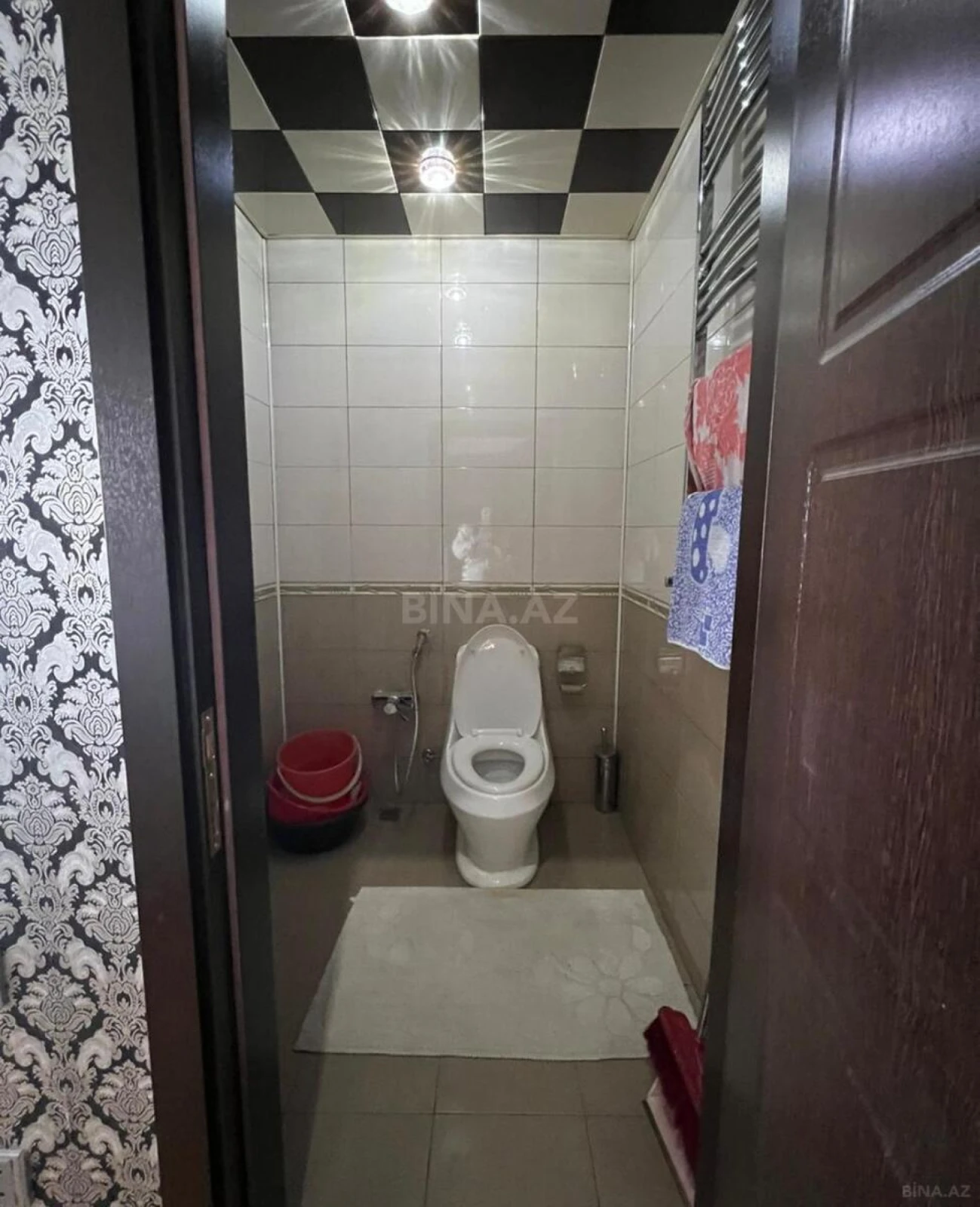 Satılır 3 otaqlı mənzil 156 m²