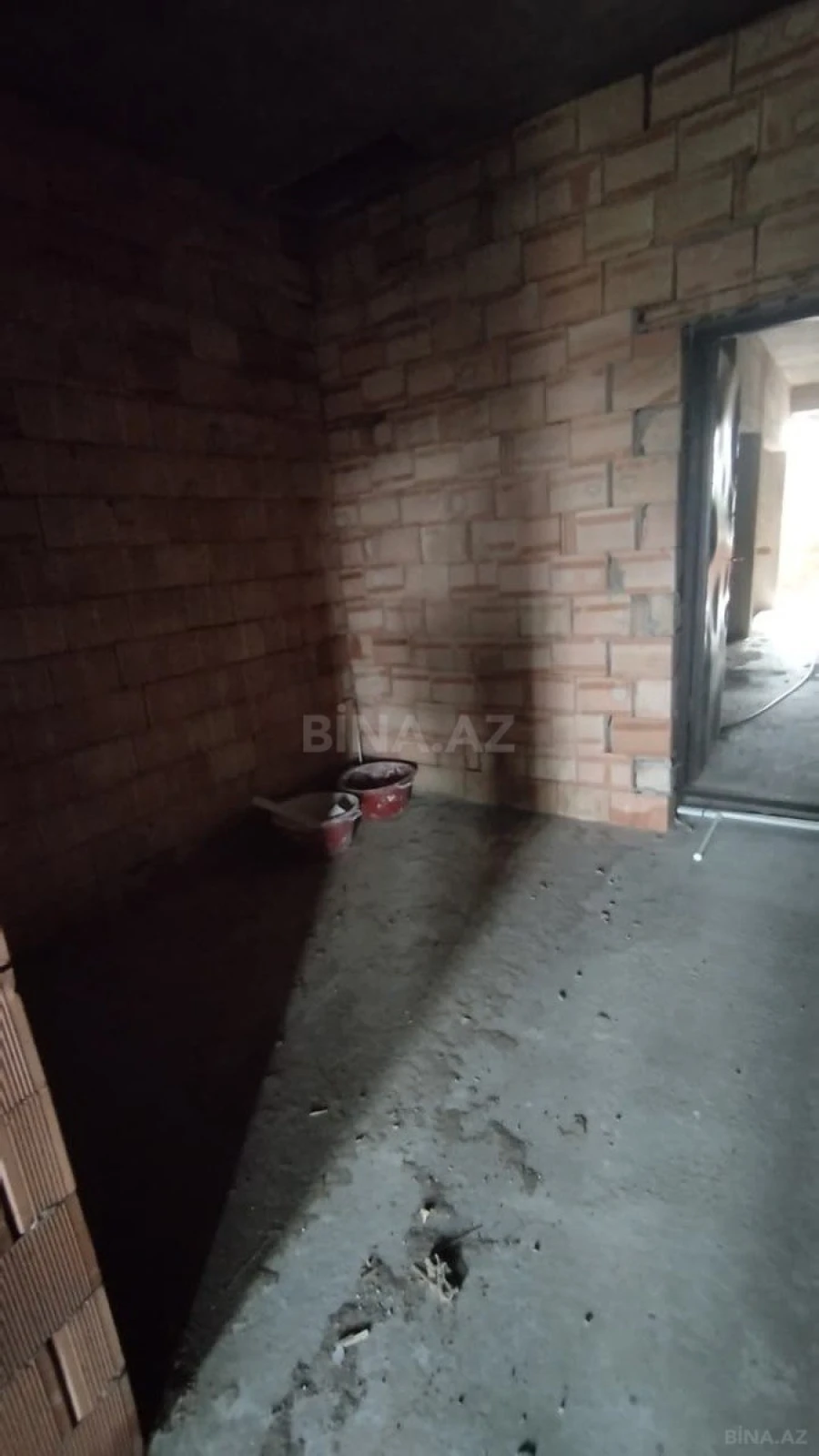 Satılır 1 otaqlı mənzil 54 m²