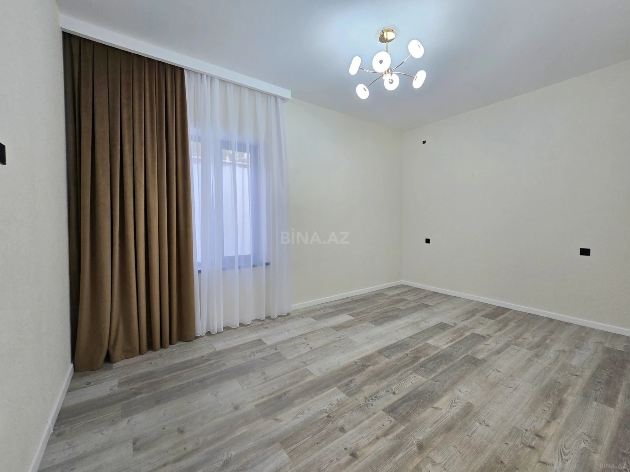 Satılır 4 otaqlı həyət evi 150 m²
