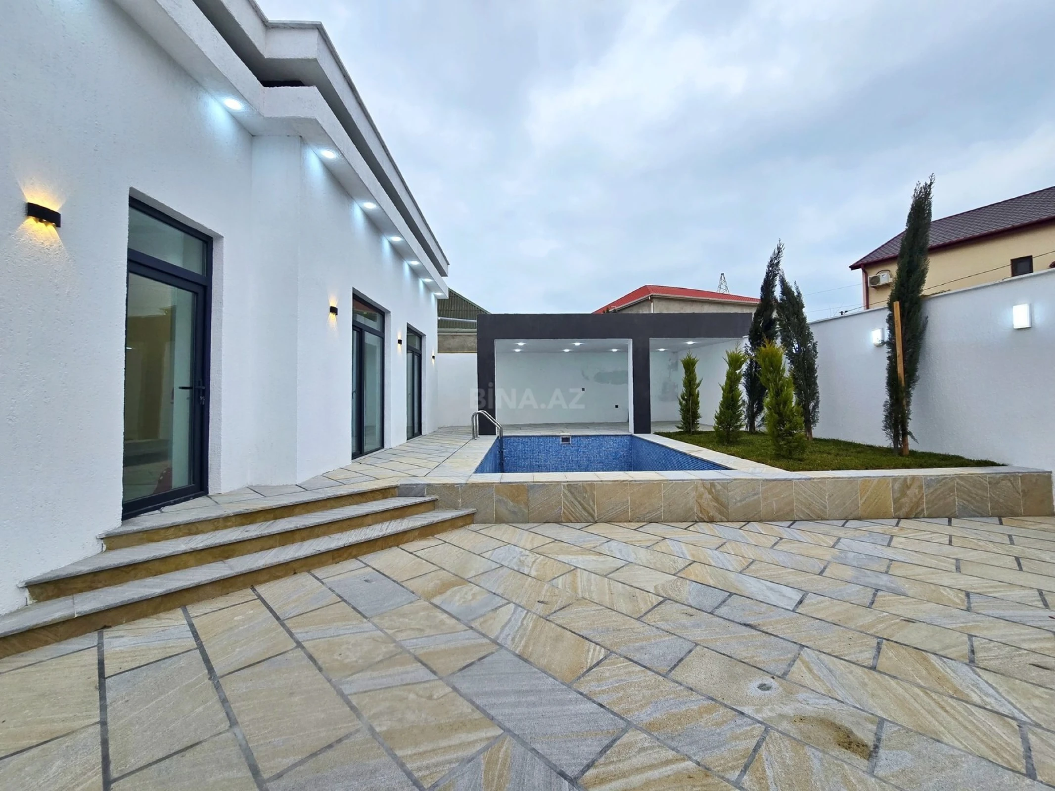 Satılır 4 otaqlı həyət evi 150 m²