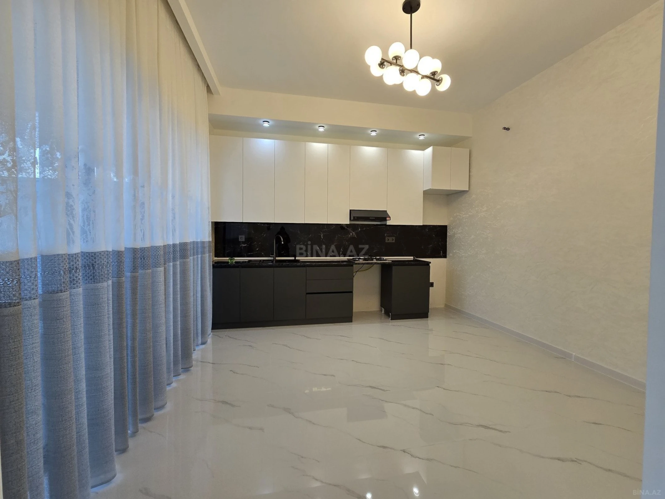 Satılır 4 otaqlı həyət evi 160 m²
