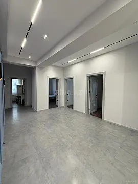Kirayə verilir 4 otaqlı mənzil 157 m² — Bakı 4 otaq 157.00 m²
