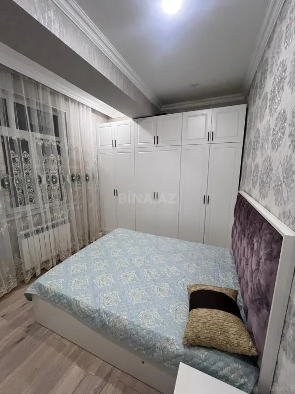Satılır 3 otaqlı mənzil 82 m²