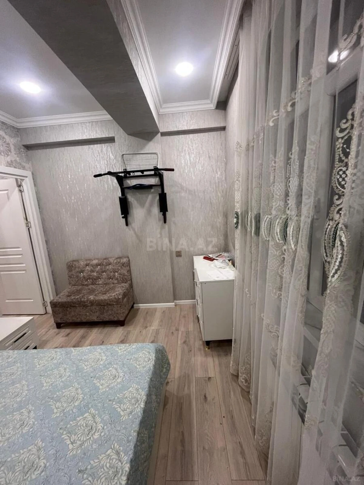 Satılır 3 otaqlı mənzil 82 m²
